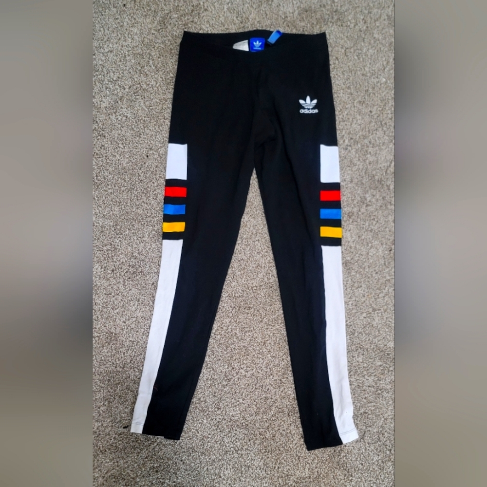 Small adidas leggings